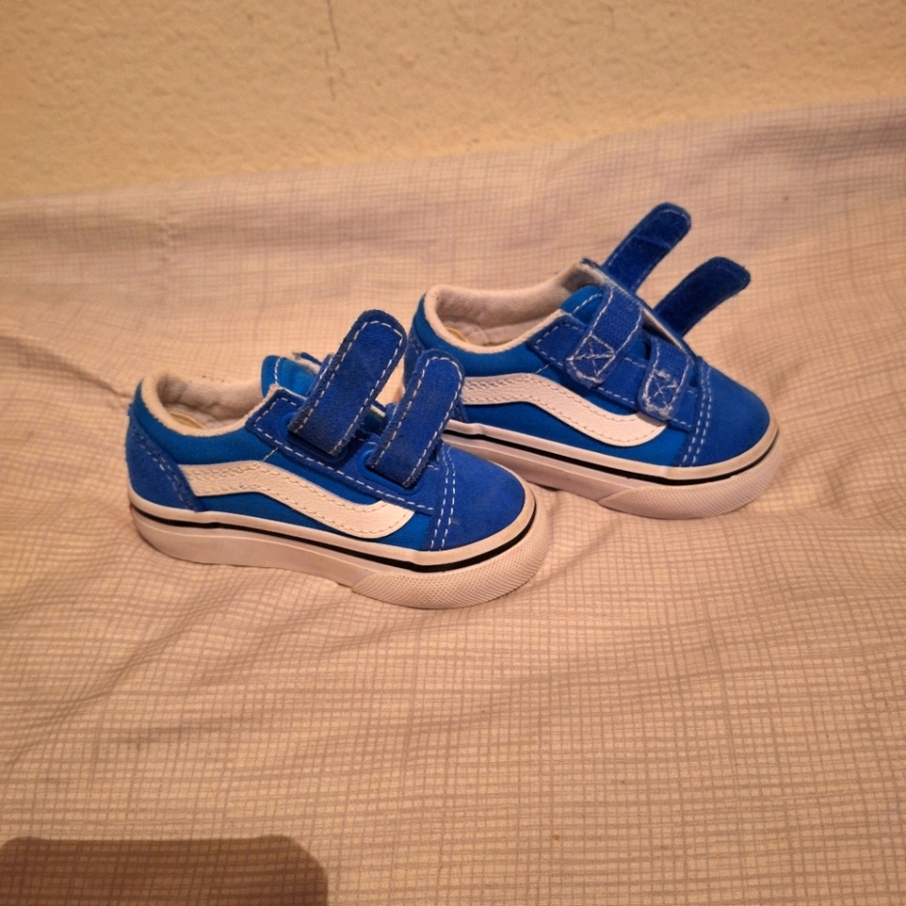 Vans off the wall size 5
